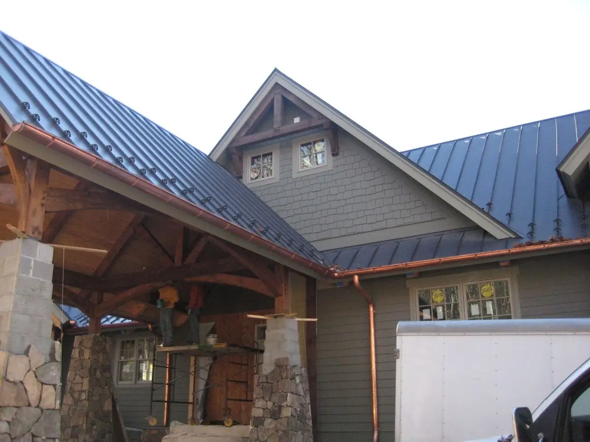 Craftsman Roofing team delivering quality roofing work in West Coon Rapids